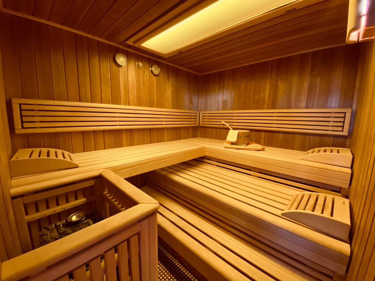 Private Spa Mit Sauna Und Whirlpool Schrozberg Exterior photo
